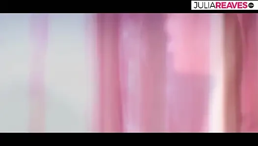 Dua cewek hot lagi asik muasin memeknya pakai dildo favoritnya