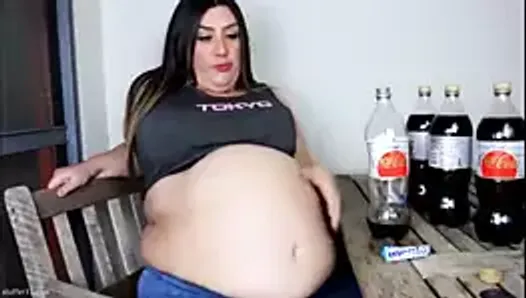 BBW Layla diet coke & mentos bloat (plus burps)