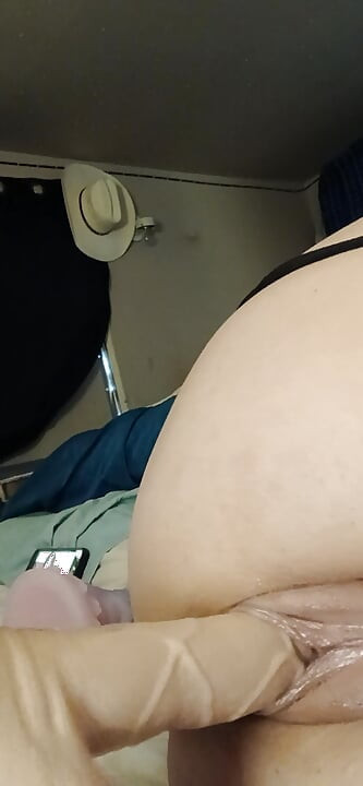 Fat wet pussy Machine fun