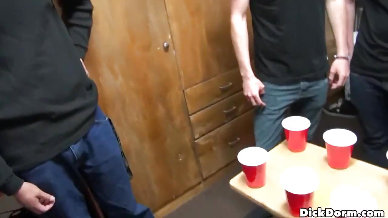 Reality Dudes - These Guys Figure Out How to Make Money Real Quick with Dick Dorm