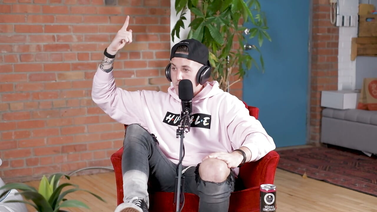 Ara Queen Bae jest najgorętszy baddie tam!
