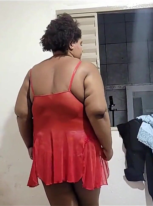 Üvey anne, seni iyi sikebilir miyim? (Üvey annemi fışkırtırken yakaladım)