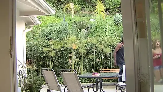 Byron long si bintang botak kulit hitam dengan pantat bahenol dientot habis-habisan sama kontol raksasa pria kulit hitam