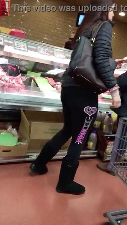 Latina en legggins