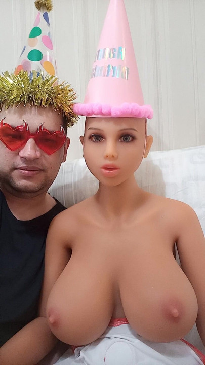 Vasile Mondialu blonde good Romania June 1, 2026