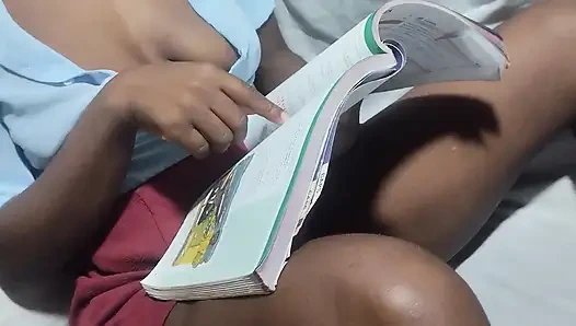 Guru fisikaku minta aku pergi sama dia pulang kuliah