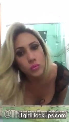 Transsexual puta vídeo selfie com tesão