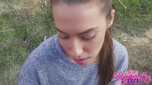 Si cantik kimber lee dicrot sperma banyak banget saat mendaki!