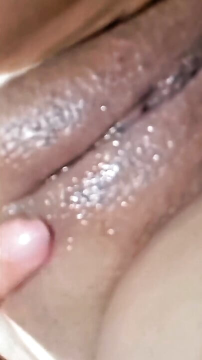 Colombian girl masturbates with her best friend