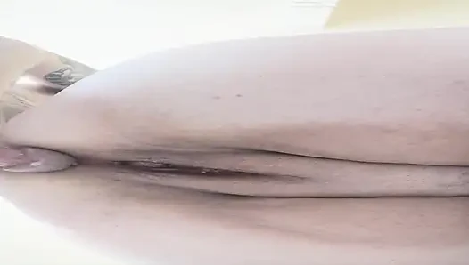 Slicing cum on face, mouth, tits and pussy
