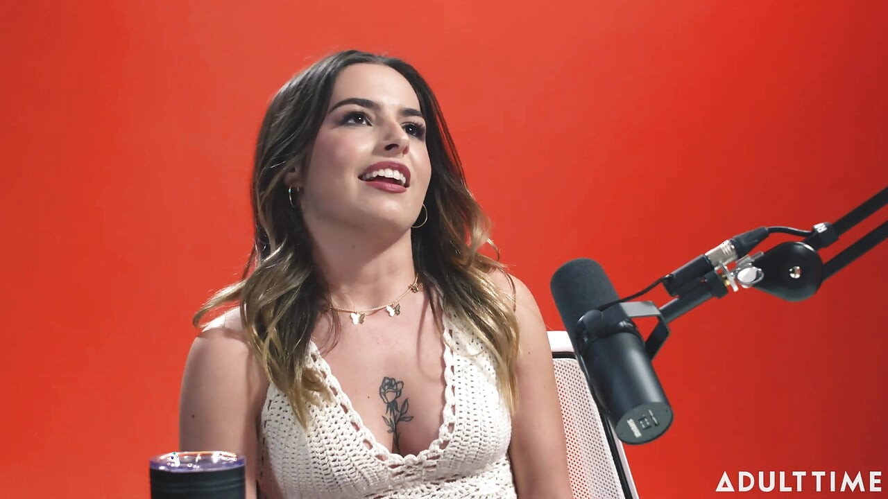 Chanel Camryn: Η βασίλισσα της φαρέτρας. Το Podcast του χρόνου ενηλίκων