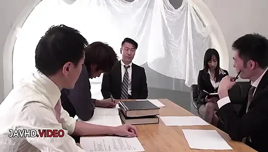 Seductive Asian Rina Mayuzumi Tempts After Her Hard Day Office Grind