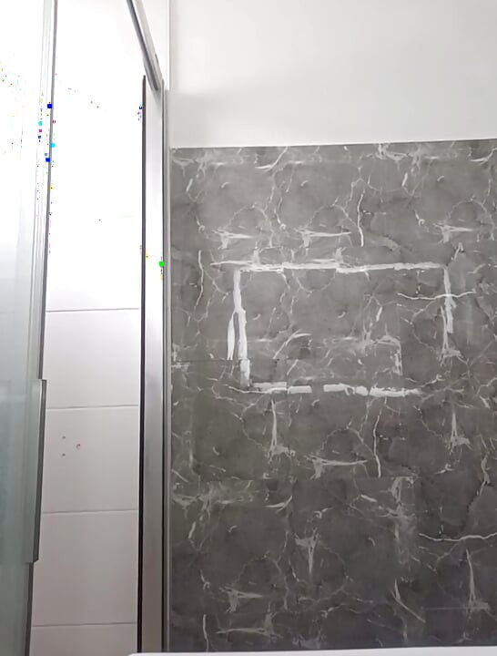 Αυνανίζομαι και έχω οργασμό ενώ φοράω το νέο μου φόρεμα