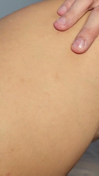 Tutoriel sur le préservatif féminin et creampie dans la chatte | Clip 1