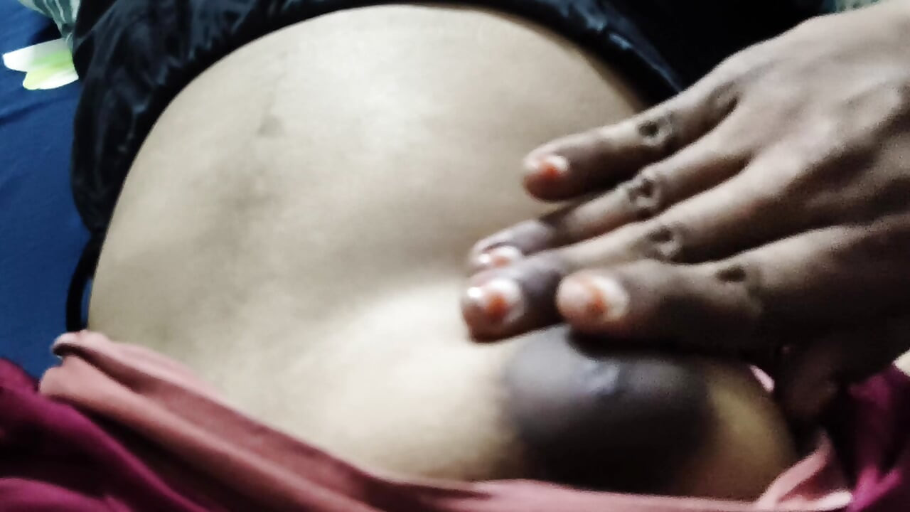 Desi teen girl showing video