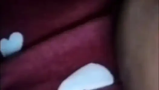 Videoanruf von meiner ex, die möpse zeigt