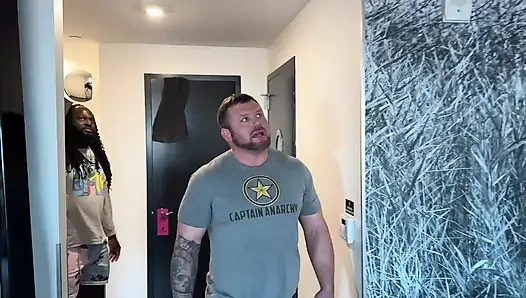 Sinsi orta yaşlı seksi kadın yakalanıyor