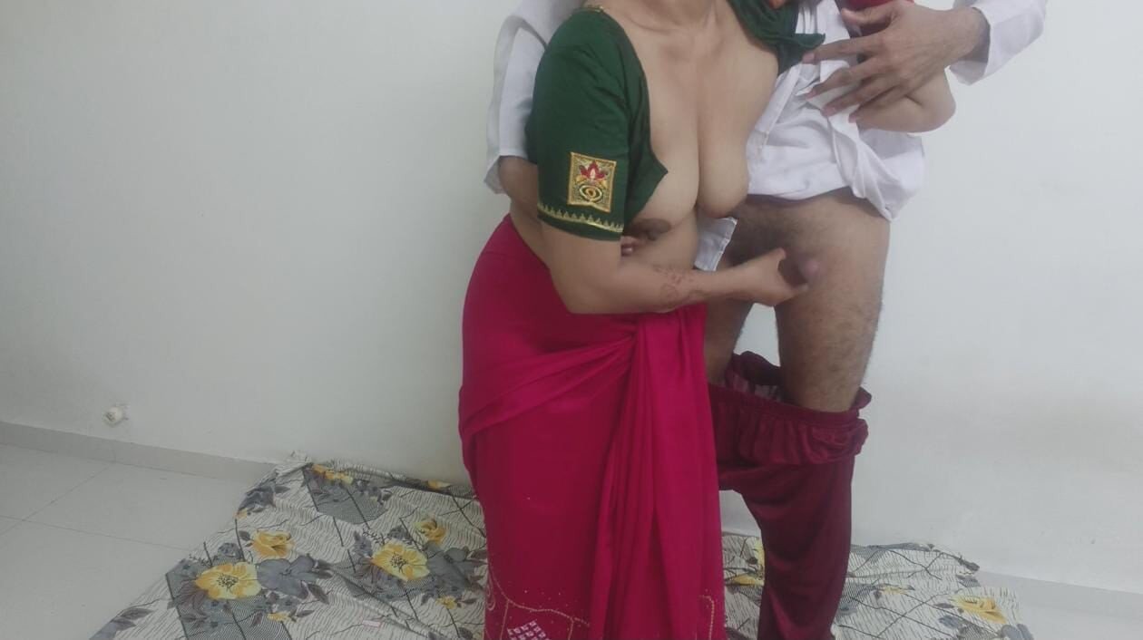 Padosan Bhabhi Ki Mast Chudai Jaldi Mai Gaand Mar De Indian Aunty Ki Standing Position Mai