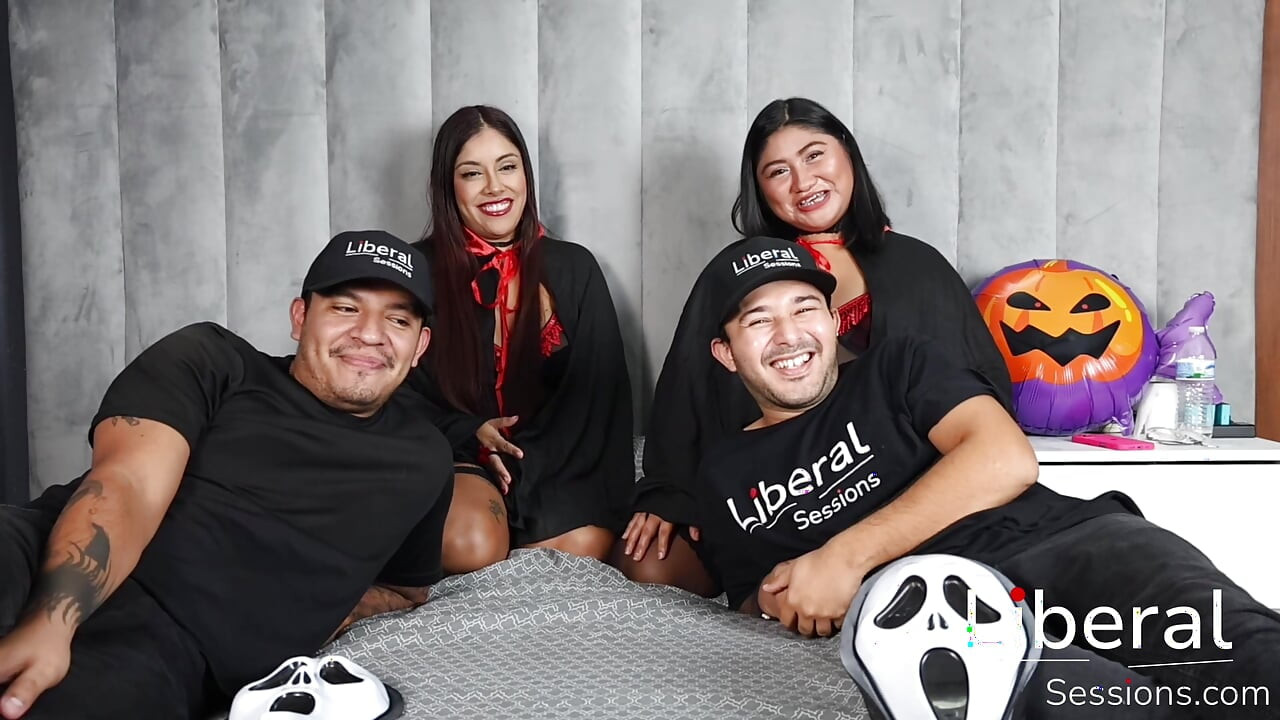 Mejores amigos follan intercambiando esposas
