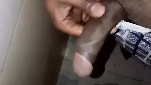 Hint oğlan mastürbasyon
