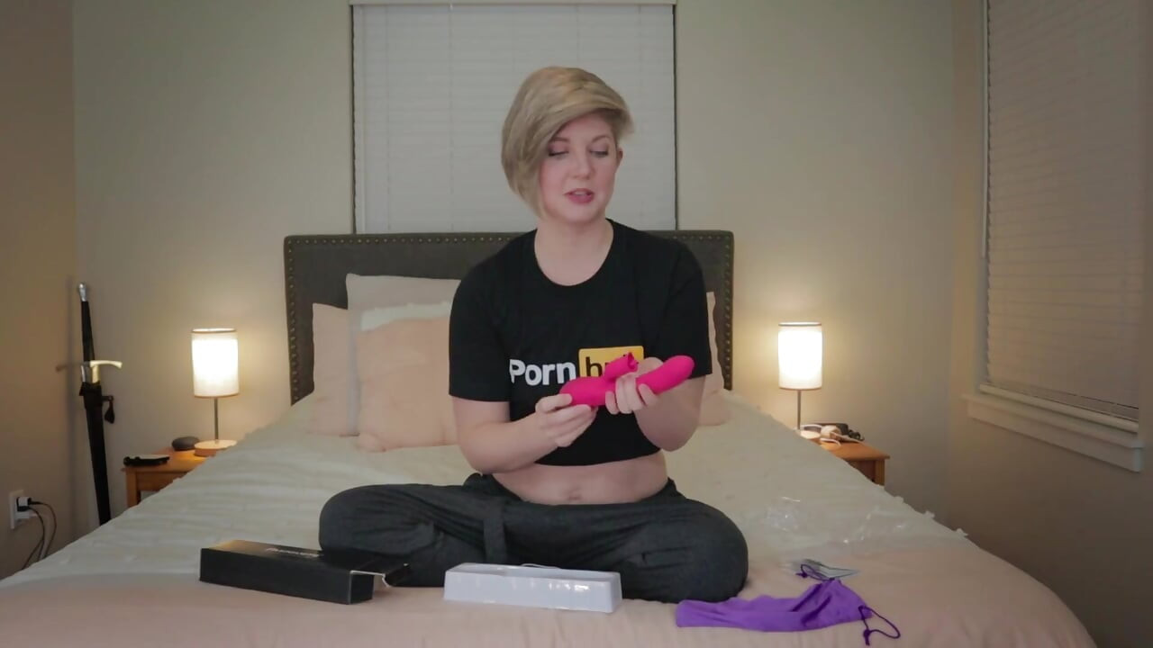 Unboxing dan review vibrator kelinci unvomi pulsating dari paloqueth sama ibu rumah tangga ginger