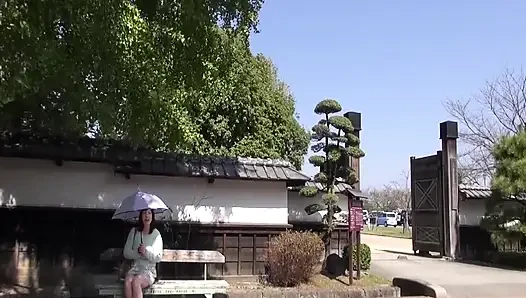 A123G11 Visiting a mature woman in her forties who applied and heading to Kumamoto! Inviting a youthful mature woman to a ryokan for her first AV sex!