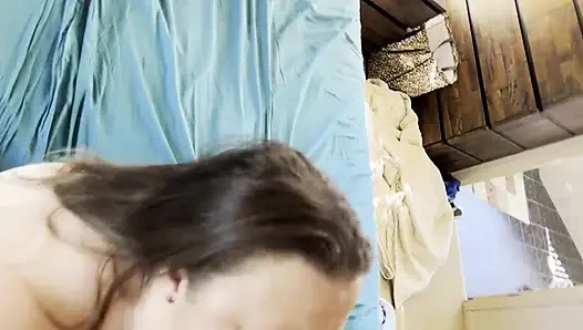 Sürtük evli kadın ağzını paylaşıyor ve.....