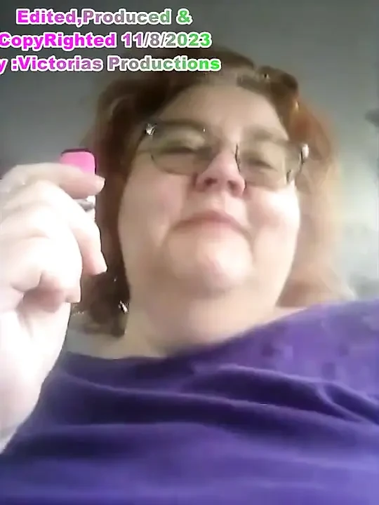 Naughty Nurse Vicki Vapes in Her Car After