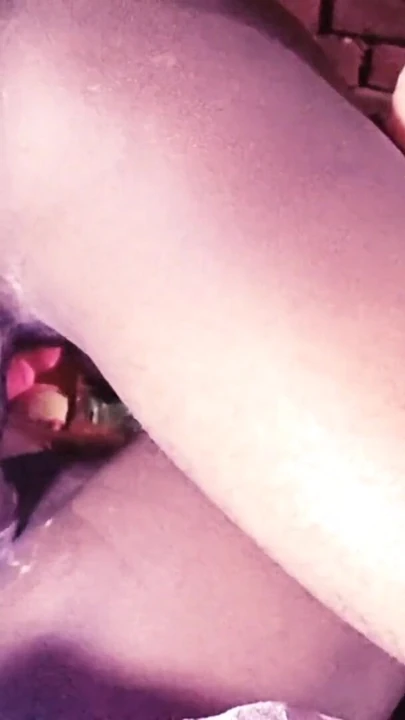 Momen mendebarkan dari "Bhabhi ke bedroom me chudai"