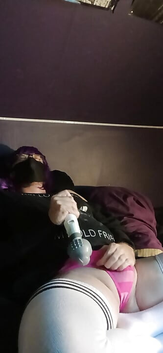 vibrator masturbation and cumming through panties with Raven LeTrap
