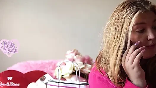 Stepdaughter Fucks Stepdaddy and Ruins Valentine’s Surprise