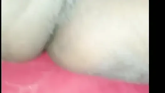 Today, my girlfriend played with my cock, and I enjoyed it immensely, so, to give her pleasure, I licked her pussy.