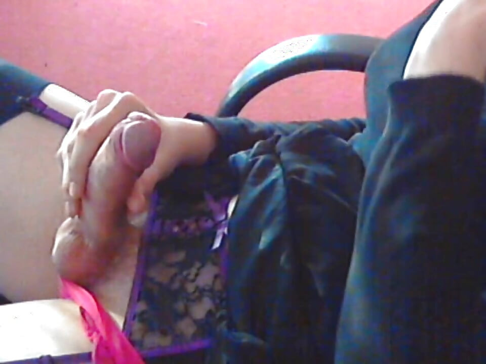 Sexy travesti esta paja