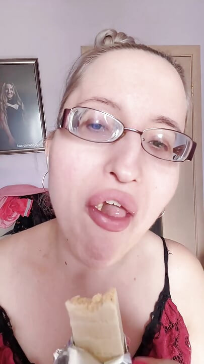 Asmr Makan Protein Bar No Sugar