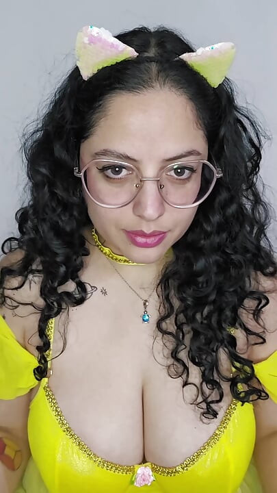 Eddie Queens ft. babyluna939 - Princess Belle Smoking Fetish, Smoke Blowjob and Facial Finish Part 1