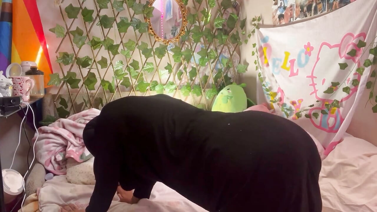 Yoga-in-hijab-for-you