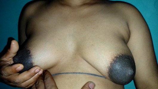 Desi bengali esposa mostrando seus peitos grandes e linda buceta