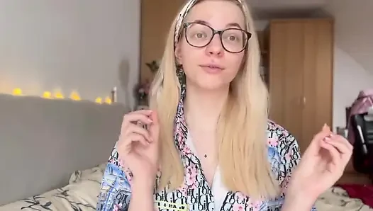 Paypig Живя на $ 30 в месяц после того, как я промочила его насухо