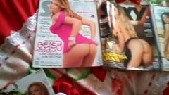 Masturbação sexy em revista pornô