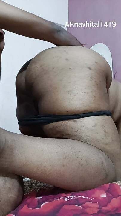 Minha madrasta quer minha língua e meu pau, ela está fodendo