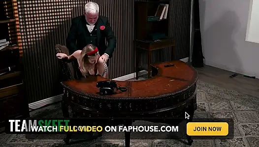 The Perv Godfather: She's Gonna Give Him a Wet Pussy He Can't Refuse