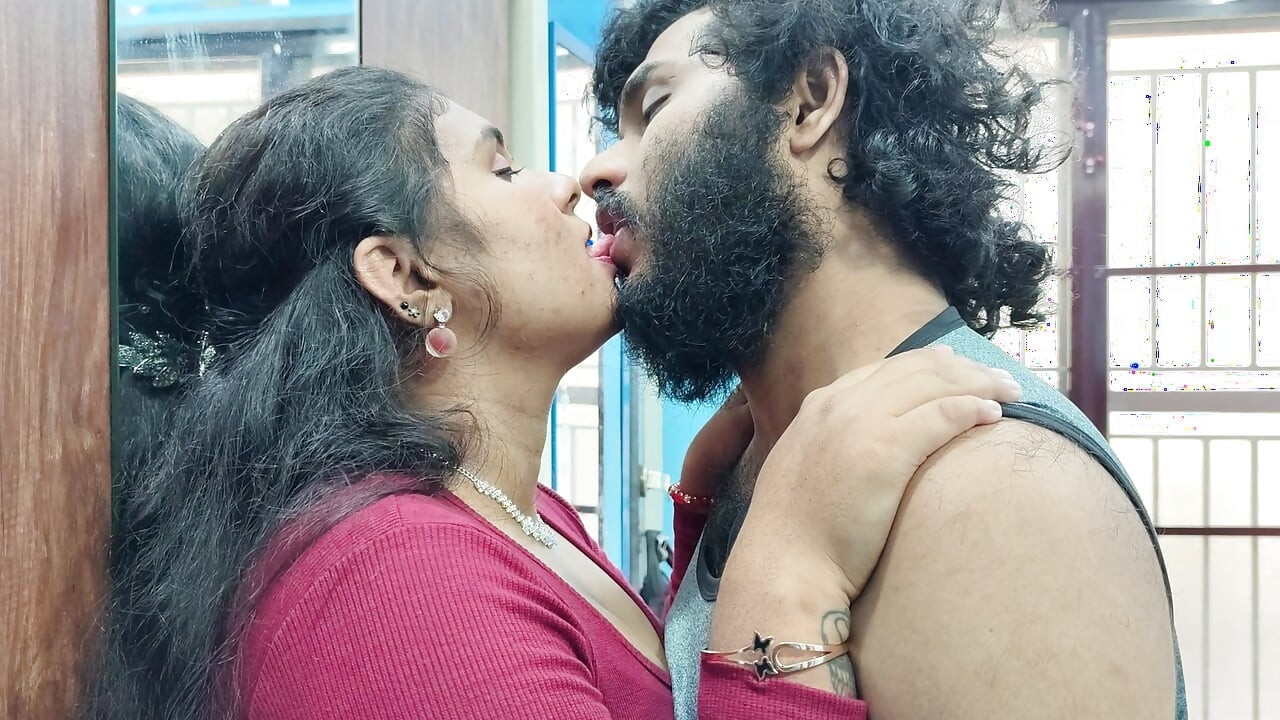 Couple lip lock romance, Malayali hot couple lip lock romance