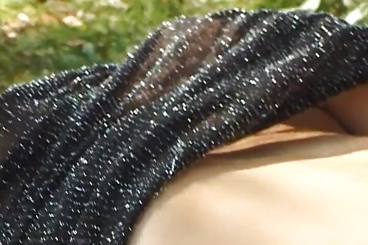 This Is One of a Kind Solo Session with German Babe Who Likes to Cum
