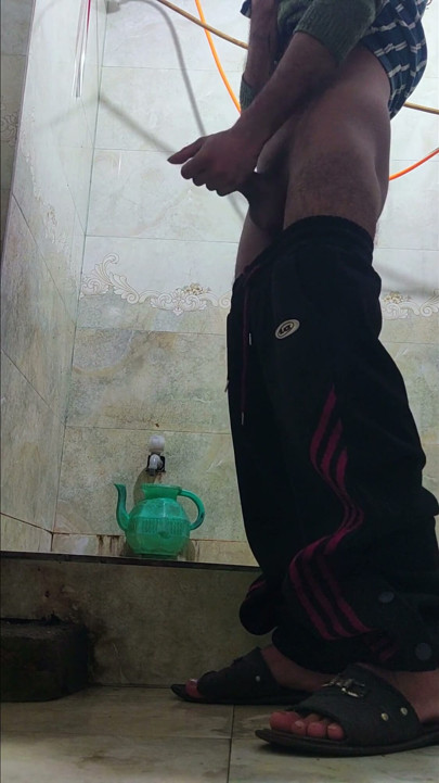 Pakistani Big Dick Handjob in Washroom | Clip 1