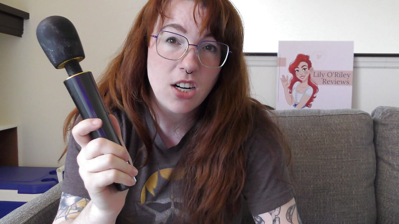 NSFW Review of the Led Display Vibrating Wand Pro Compact From Funzze