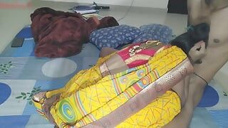 Indische Desi-dorp man en vrouw neukten pas getrouwd, hardcore neukend