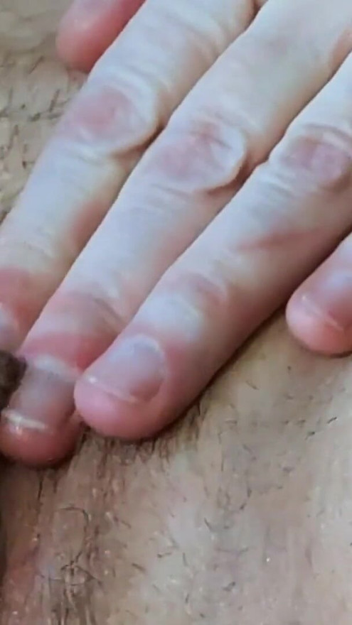 Hot MILF Lusty Lara Fingers her Pussy to Loud Orgasm | Clip 1