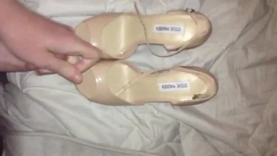 College Girl's Wedges Cummed