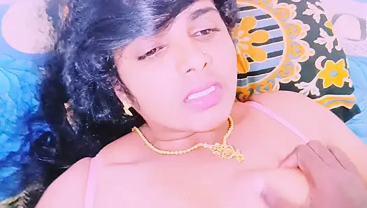 Hintli teyze telugu adio ile sert sikişiyor.