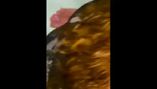 Рыжая горячая жена на коленях для минета с глубокой глоткой большого члена